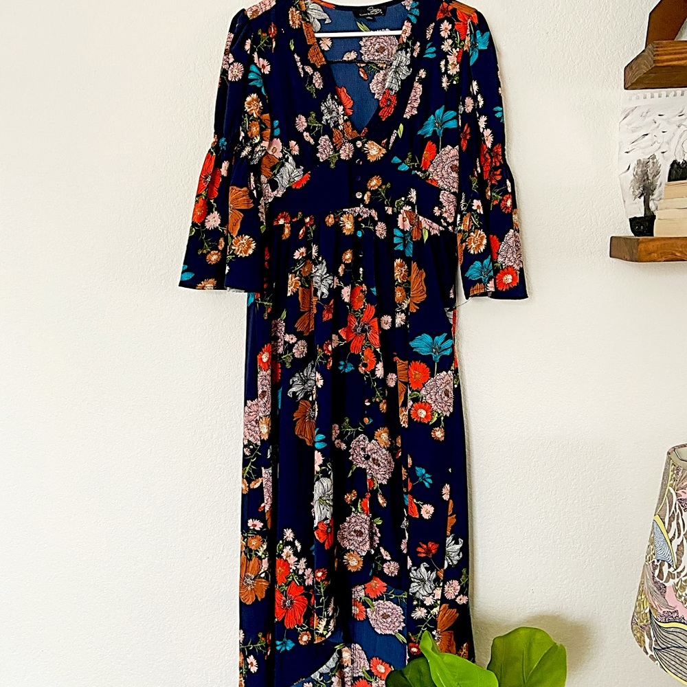 Suzanne Betro Maxi Deess